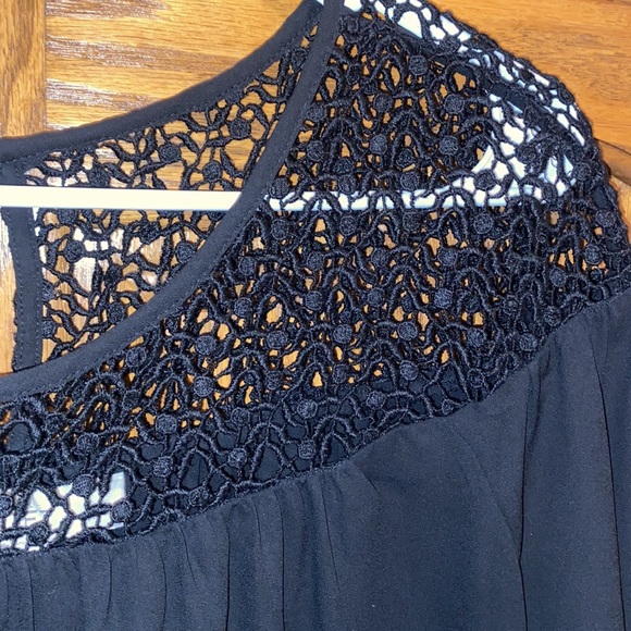 Black crochet top blouse - Picture 3 of 4